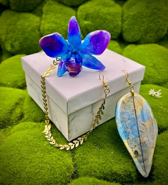 Purple & blue LUCY "DENDROBIUM" ORCHID