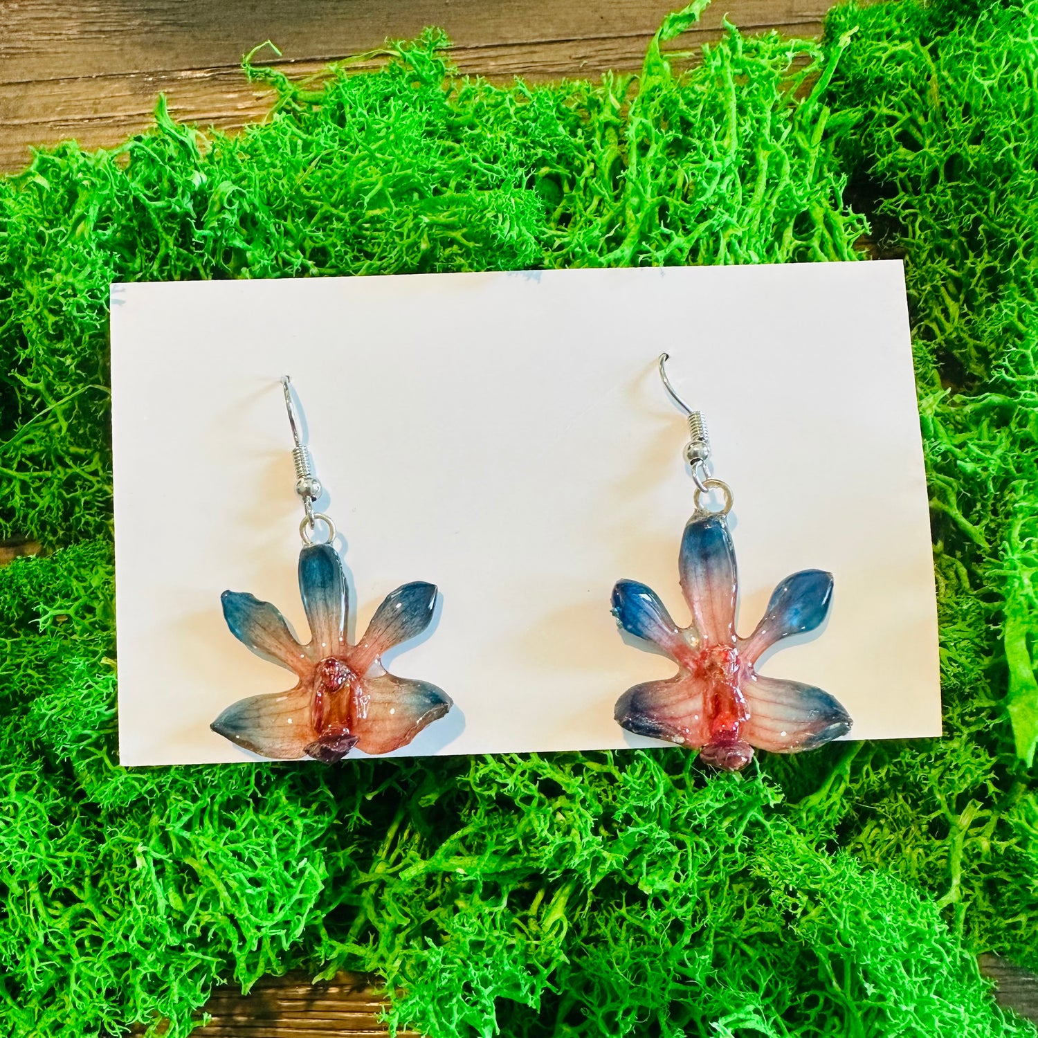 MINI DORITIS &quot;PHALAENOPSIS&quot; LIGHT BLUE earrings 